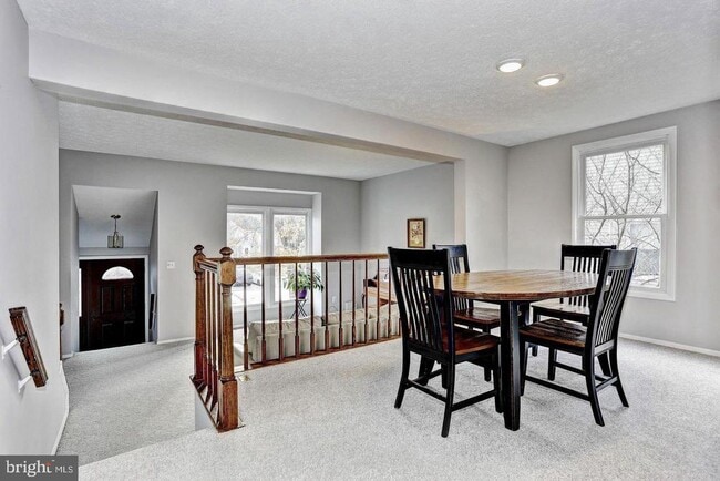 Building Photo - 3816 Bonnybridge Pl