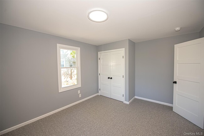 Building Photo - 76 Amity St