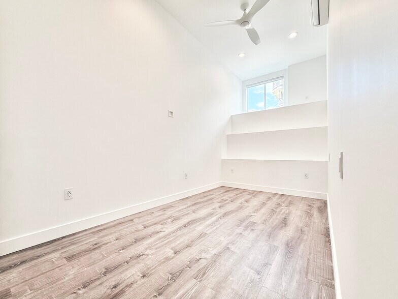 Building Photo - 1532 Anuhea Pl