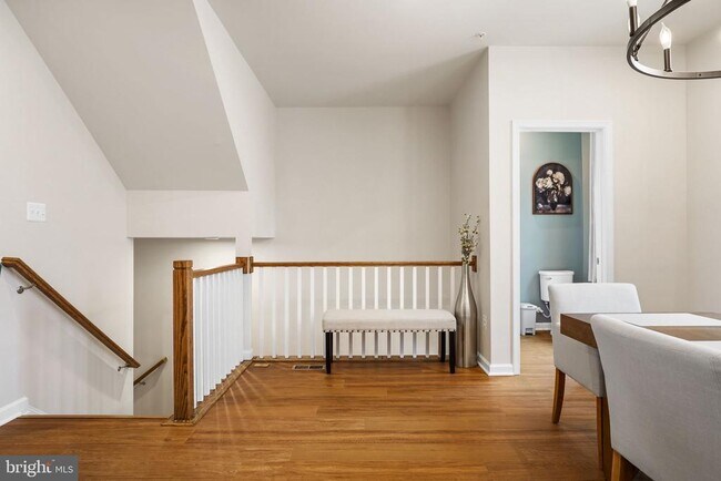 Building Photo - 3421 St Robin Ln