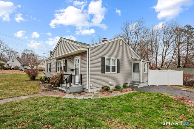 Building Photo - 125 Twin Brook Rd