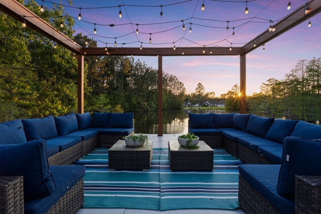 Building Photo - 15076 Audubon Lake Blvd