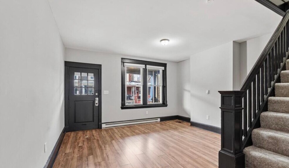 Building Photo - 3239 N 26th St