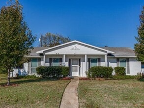 Building Photo - 416 Cambridge Dr