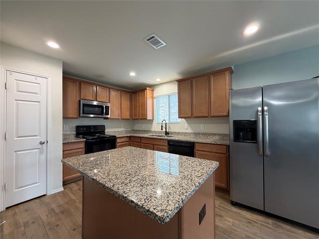 Building Photo - 9913 Amosite Dr