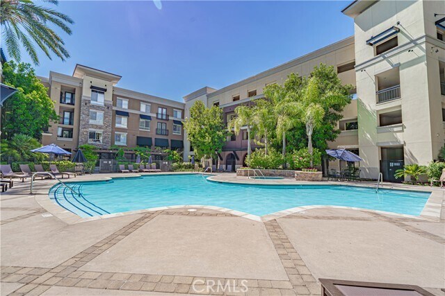 Building Photo - 24595 Town Center Dr