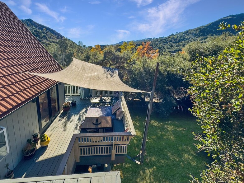 Building Photo - 22012 Topanga School Rd