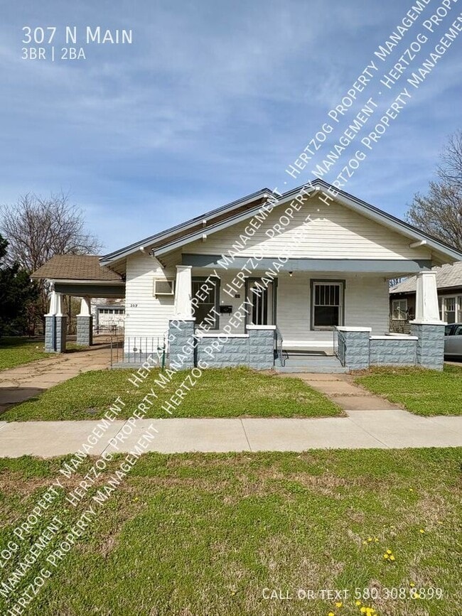 Building Photo - 307 N Main-