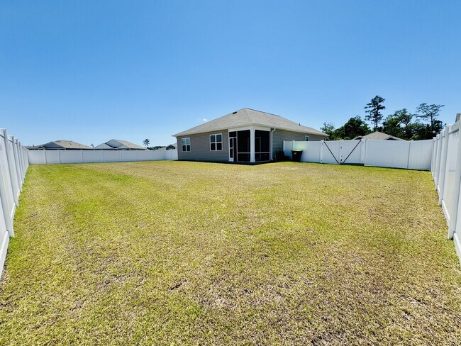 Building Photo - 1805 Castlebay Dr