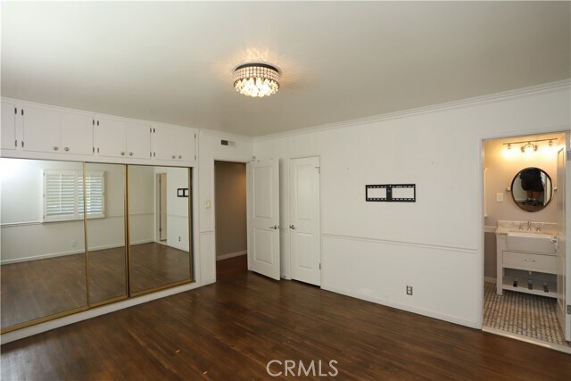 Building Photo - 1002 W Santa Clara Ave