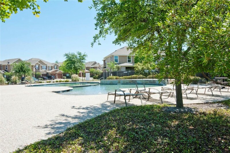 Building Photo - 5917 Stone Mountain Rd