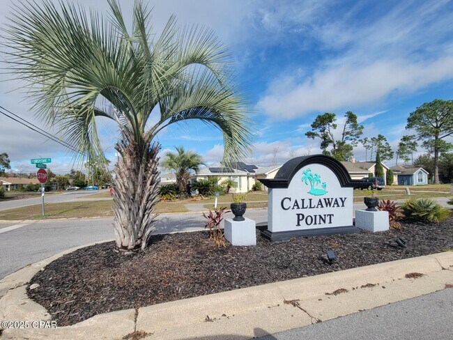 Building Photo - 7327 Rodgers Dr