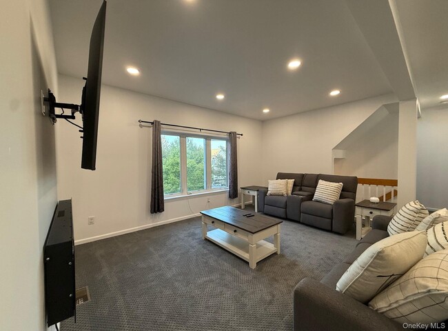 Building Photo - 3 Highview Ct