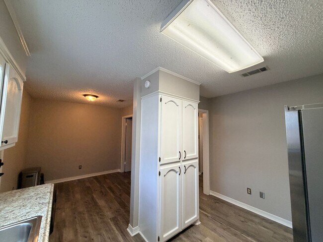 Building Photo - 9990 Smugglers Cove Ln