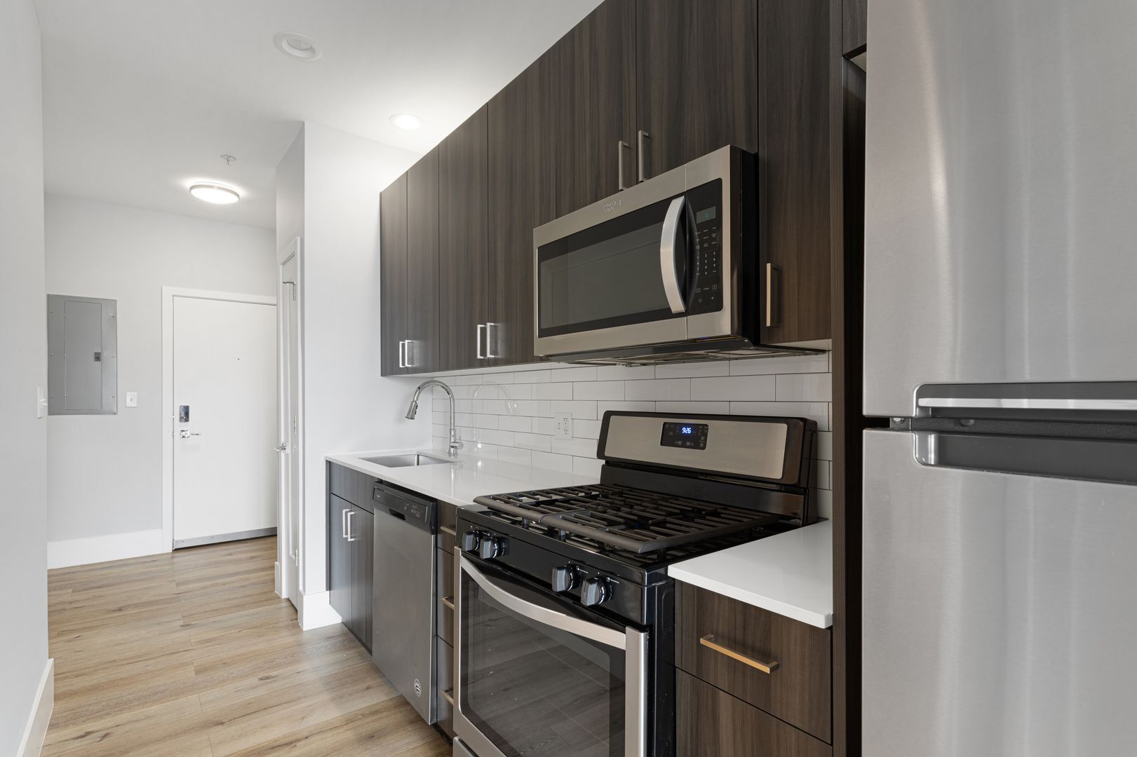 Building Photo - 1517 W Howard St