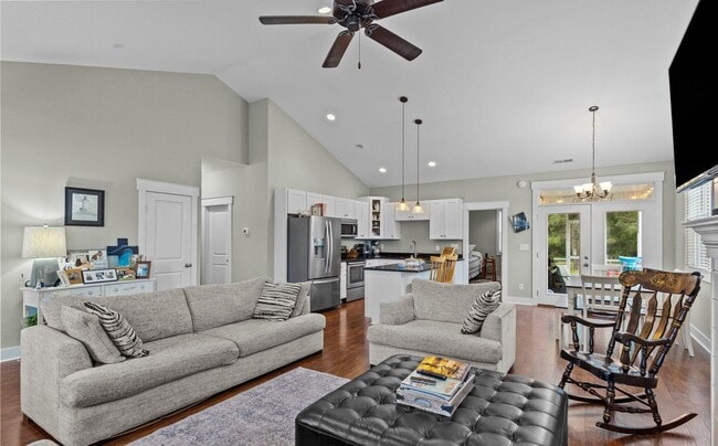 Building Photo - 112 Meadowbrook Ct
