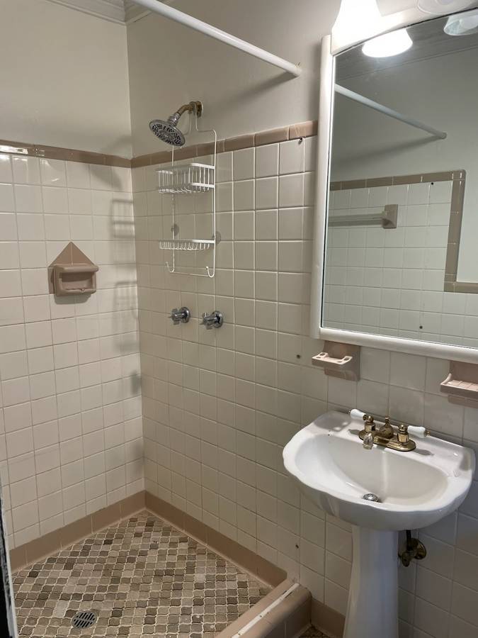 Building Photo - 1362 Mary Dale Dr SW