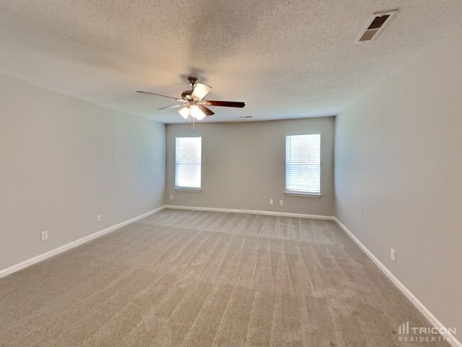 Building Photo - 4812 Chapel Ridge Dr