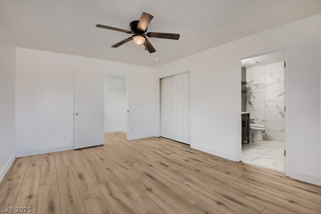 Building Photo - 9753 Silver Lasso St