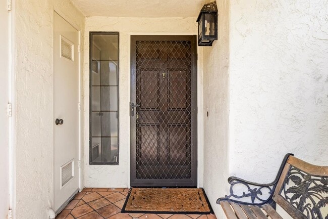 Building Photo - 3149 Camino Del Arco
