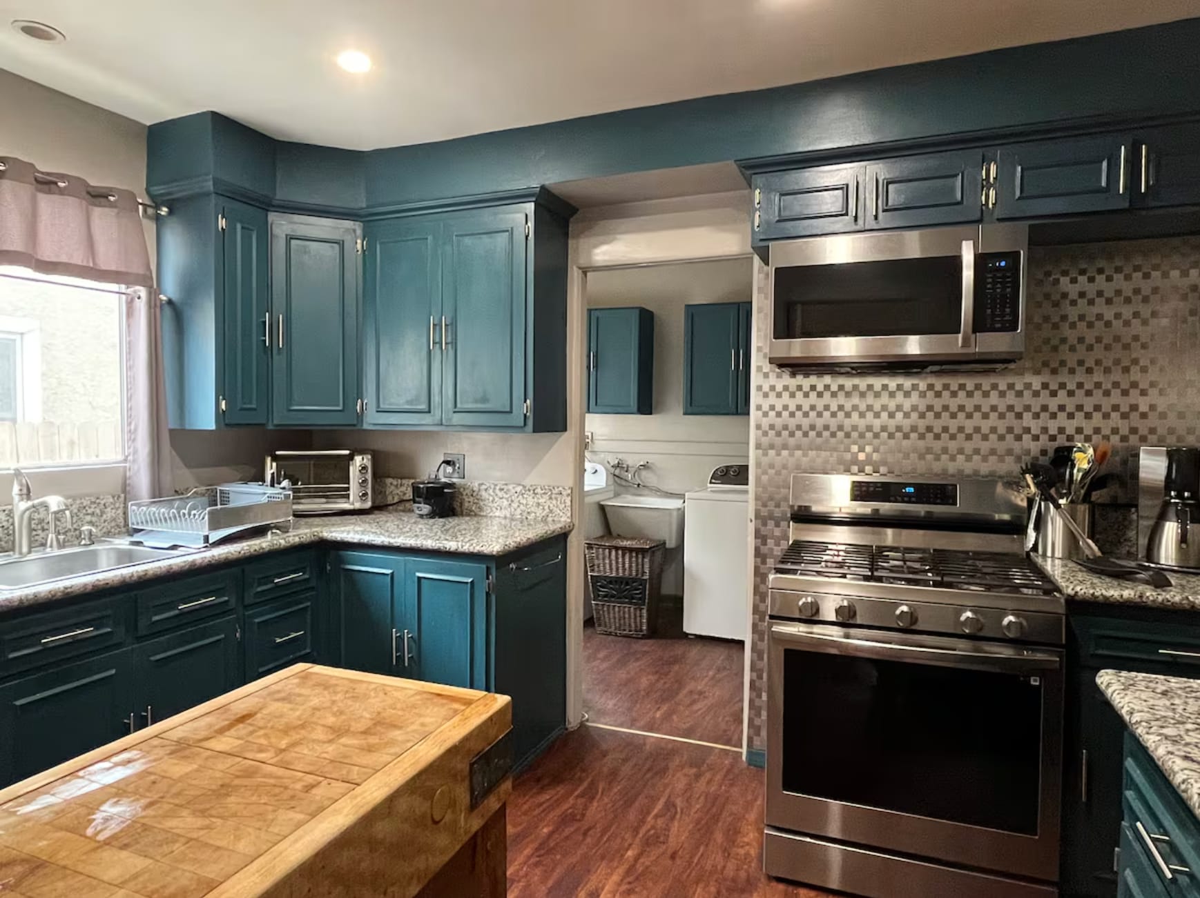 Kitchen - 1238 Meadowbrook Ave