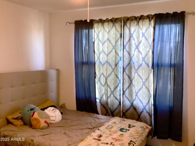 Building Photo - 12751 W Ocotillo Rd