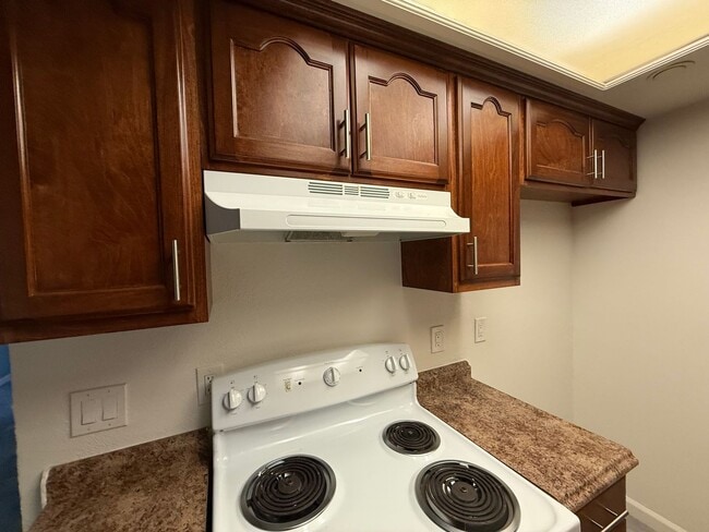 Interior Photo - Ross Manor Apartments