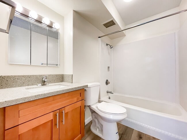 Building Photo - 1600 Wilikina Dr