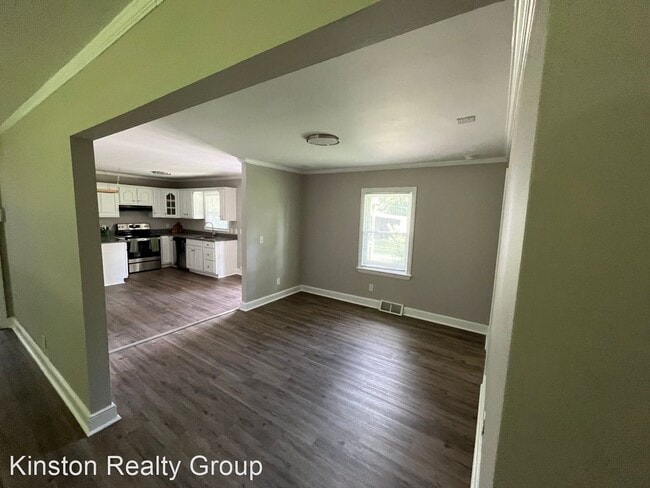 Building Photo - 3 br, 2 bath House - 550 Tyree Rd.