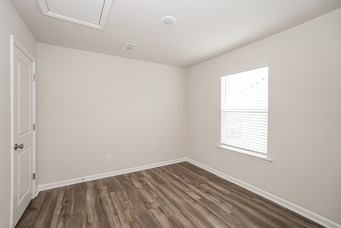 Building Photo - 170 Pine Crest View Dr