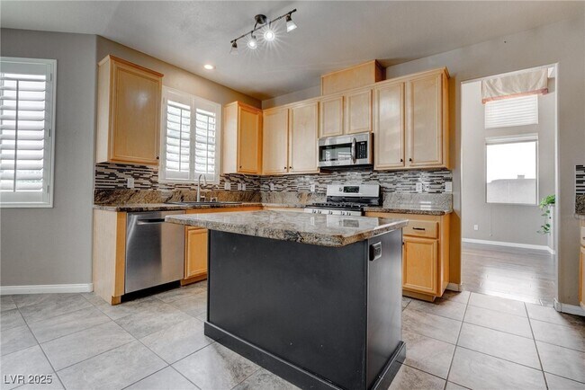 Building Photo - 1784 Clearwater Canyon Dr