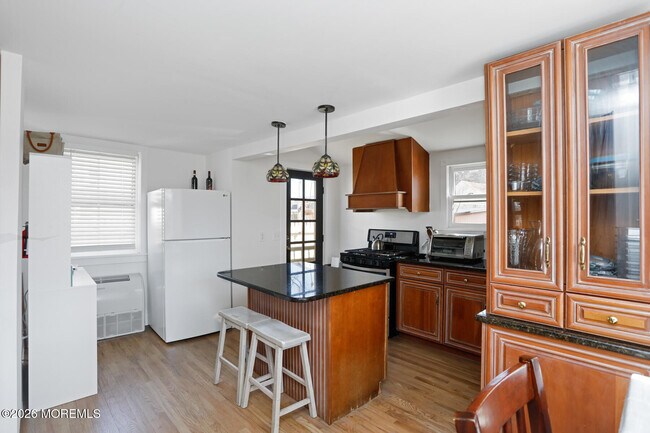 Building Photo - 64 Asbury Ave