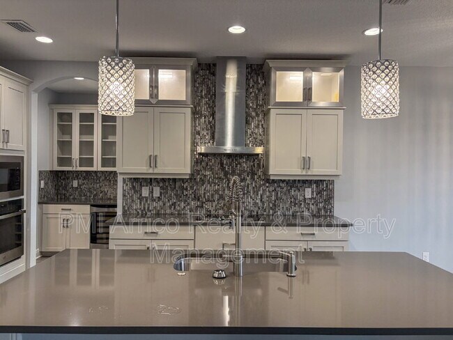 Building Photo - 12860 Satin Lily Dr