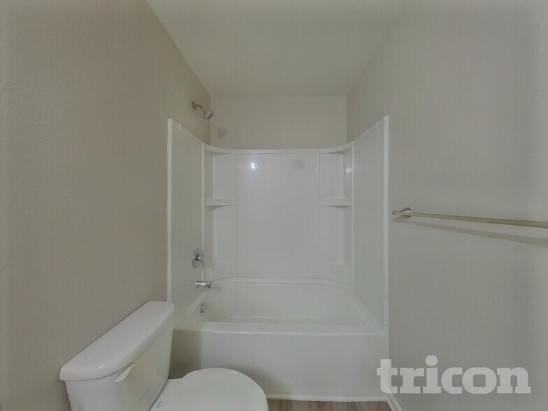 Building Photo - 3627 Alexander Forest Dr