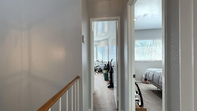 Building Photo - 831 Carlton Privado