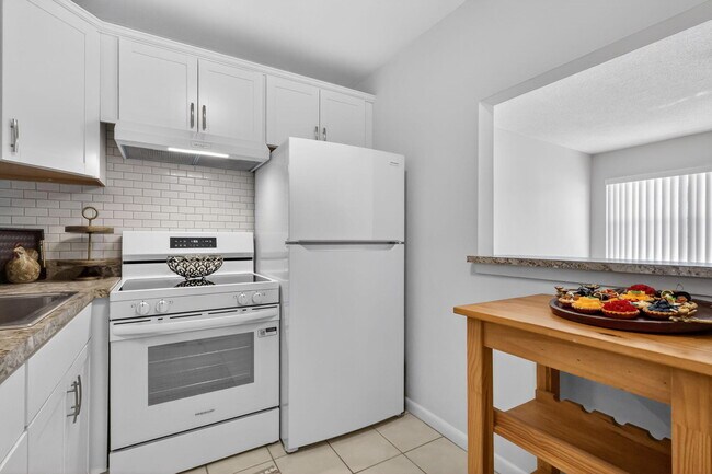 Building Photo - 378 Sheffield P