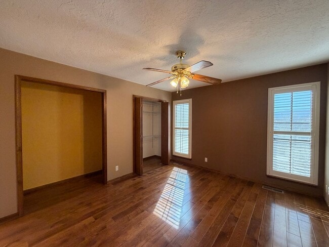 Building Photo - Beautiful Luxury 2 Bedroom Townhome Available in Corrales!