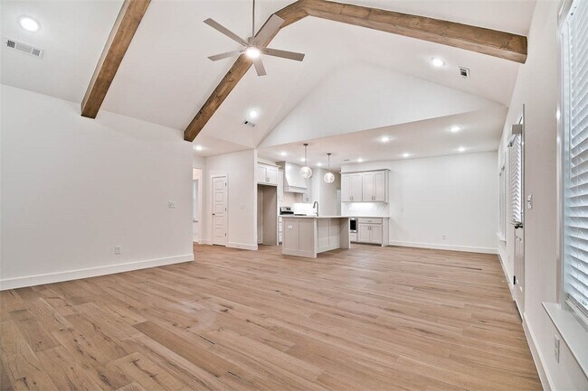 Building Photo - 30 Clevelys Ln