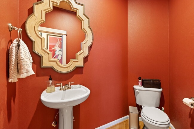 Building Photo - Beautiful, 5-Bedroom, Spacious, Damascus Home with Incredible Views