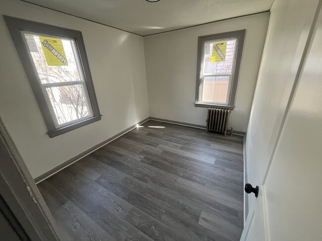 Building Photo - 9142 Yorkshire Rd