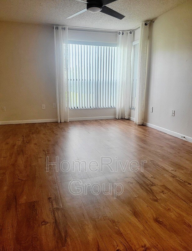 Building Photo - 1338 Stearman Ct
