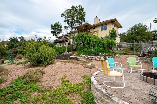 Building Photo - 500 Sinclair Dr