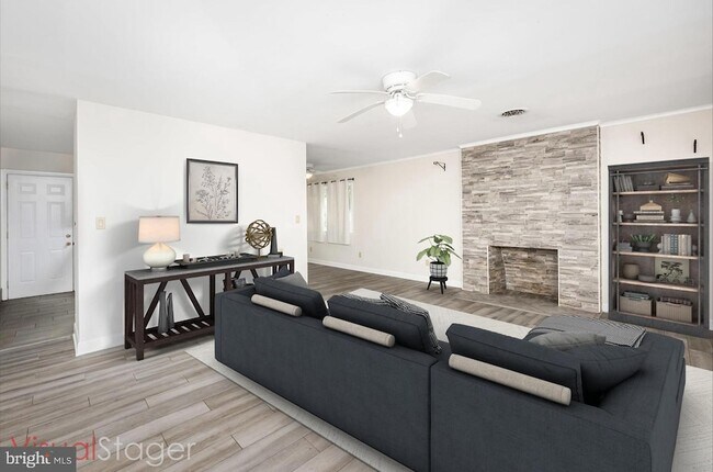 Building Photo - 731 Richwil Dr