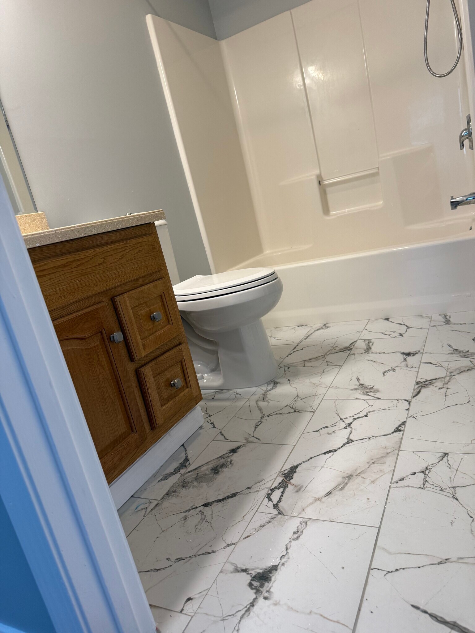 Building Photo - 374 River St