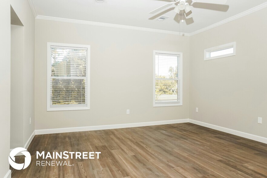 Building Photo - 12315 Tangier St