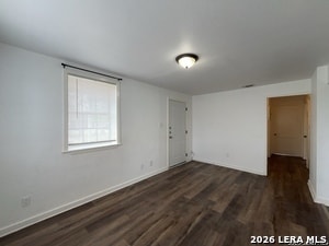 Building Photo - 1142 W Villaret Blvd