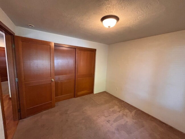Building Photo - Beautiful 4 bedroom 2 bathroom home coming soon!!