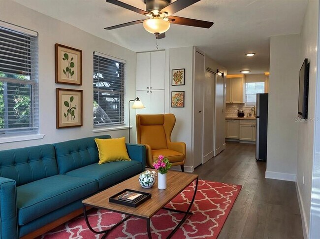 Building Photo - 3734 Burlington Ave N