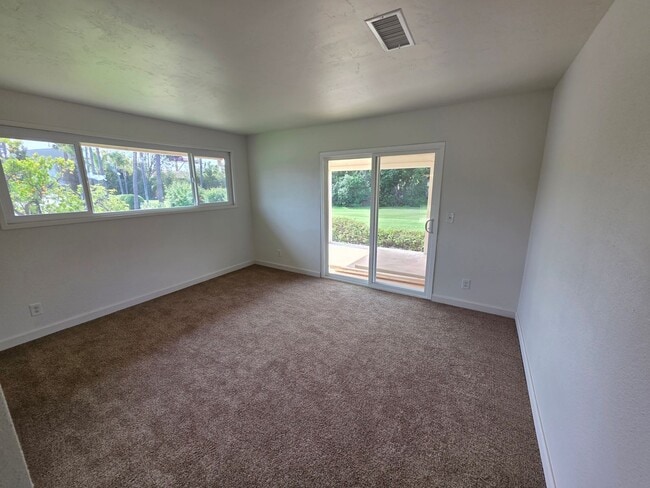Building Photo - Single story 3 bedroom duplex right off El Camino Golf Course in the heart of Oceanside, recently...