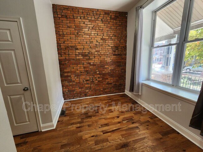 Building Photo - 3209 W Montgomery Ave